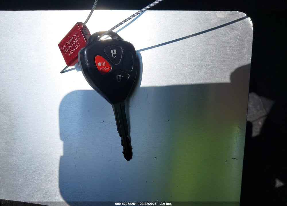 2010 TOYOTA YARIS VIN: JTDBT4K33A4078930
