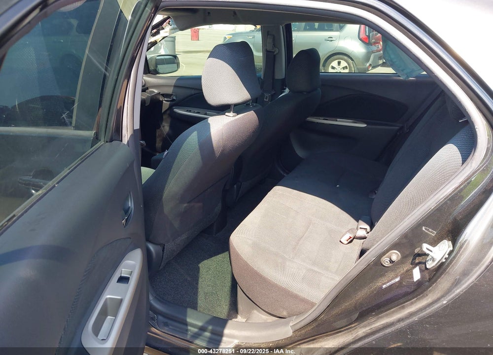 2010 TOYOTA YARIS VIN: JTDBT4K33A4078930