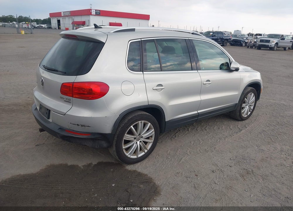 2012 VOLKSWAGEN TIGUAN VIN: WVGBV7AX9CW584992