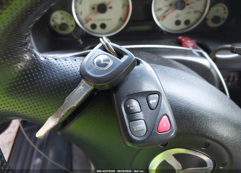 2004 MAZDA MX-5 MIATA CLOTH VIN: JM1NB353440408446