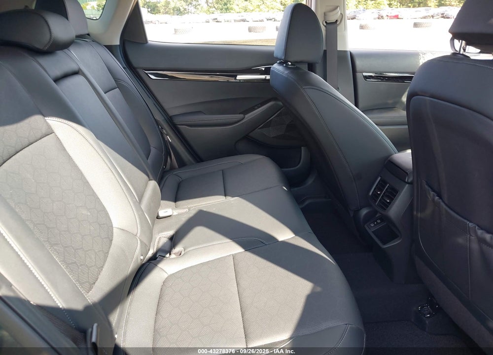 2025 KIA SELTOS VIN: KNDETCA70S7741186
