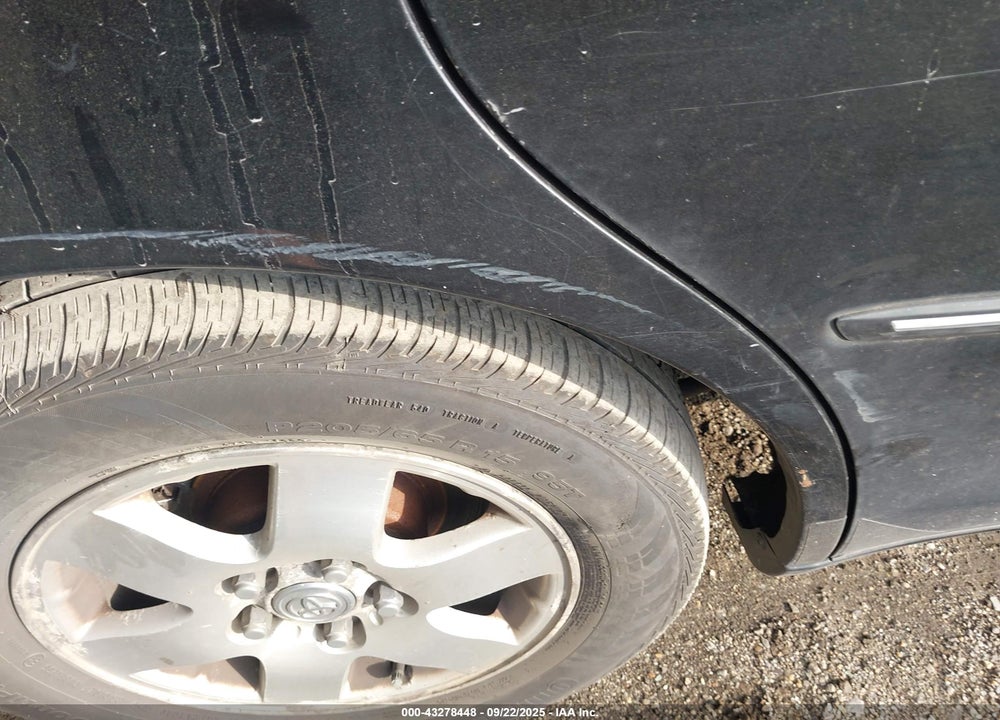 2001 TOYOTA AVALON XL VIN: 4T1BF28B91U144368