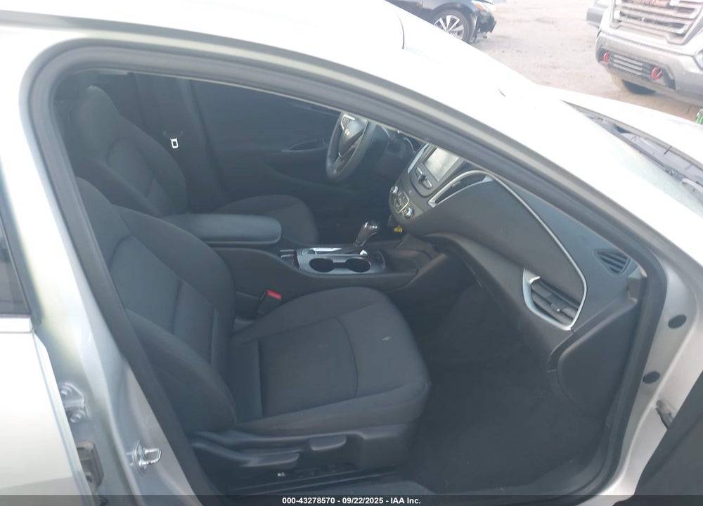2018 CHEVROLET MALIBU 1LS VIN: 1G1ZB5ST2JF228255