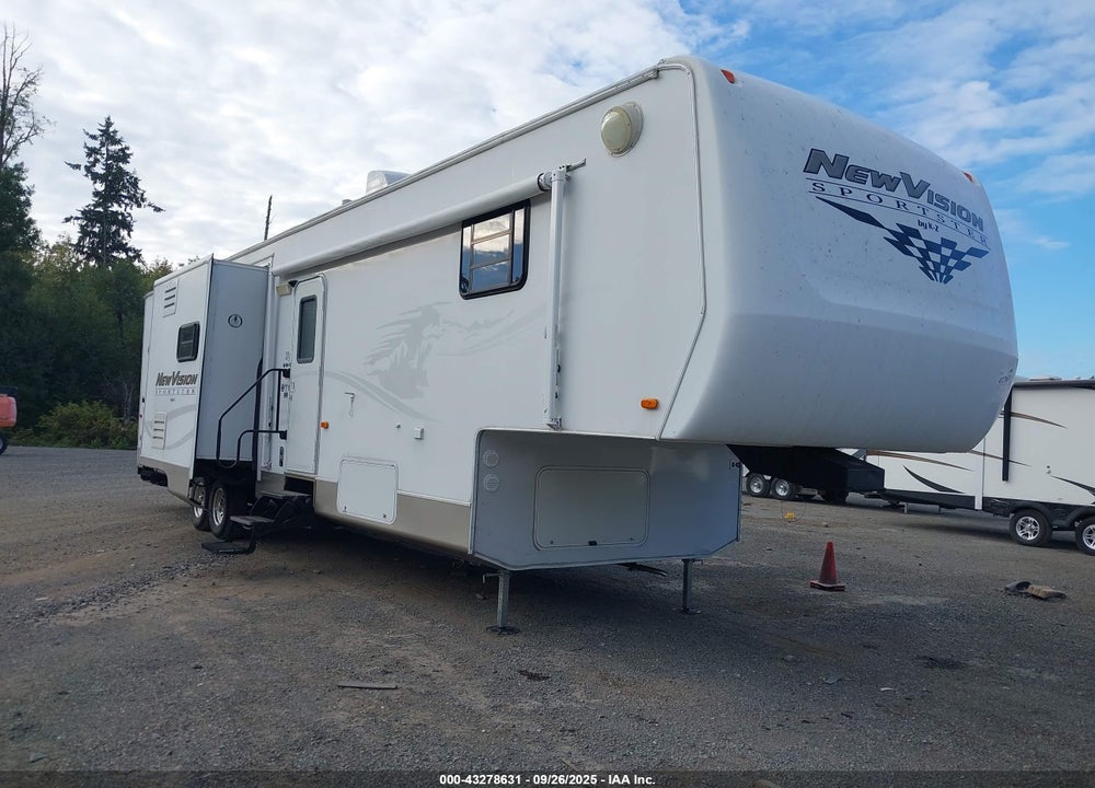 2005 VENTURE RV SPORTSTER 37 VIN: 4EZFS37255S017755