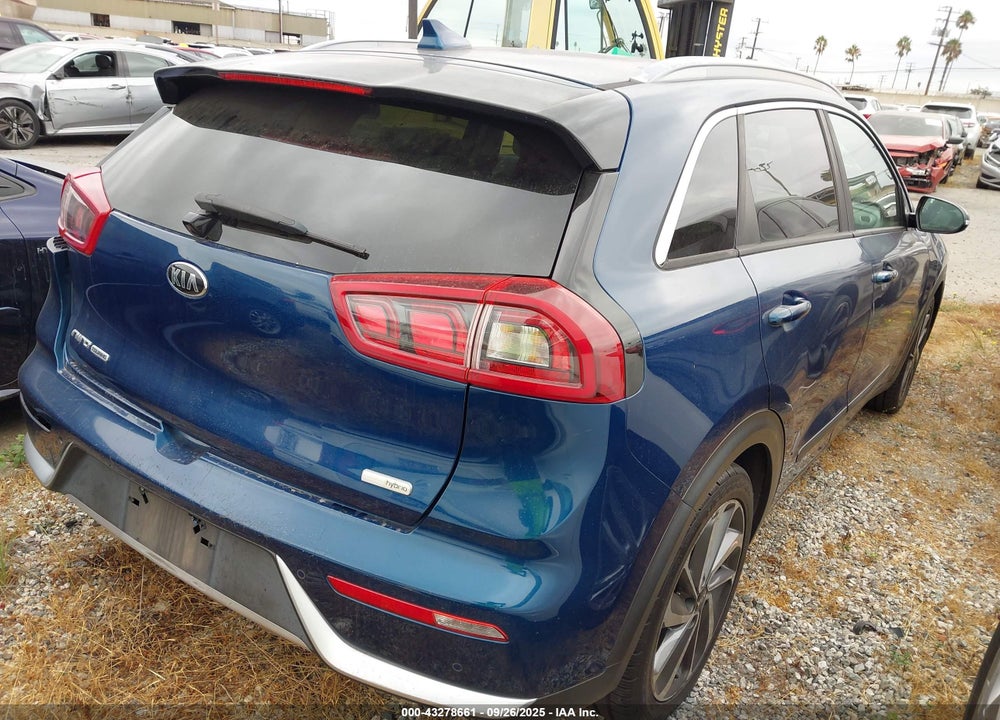 2017 KIA NIRO VIN: KNDCE3LC6H5038143