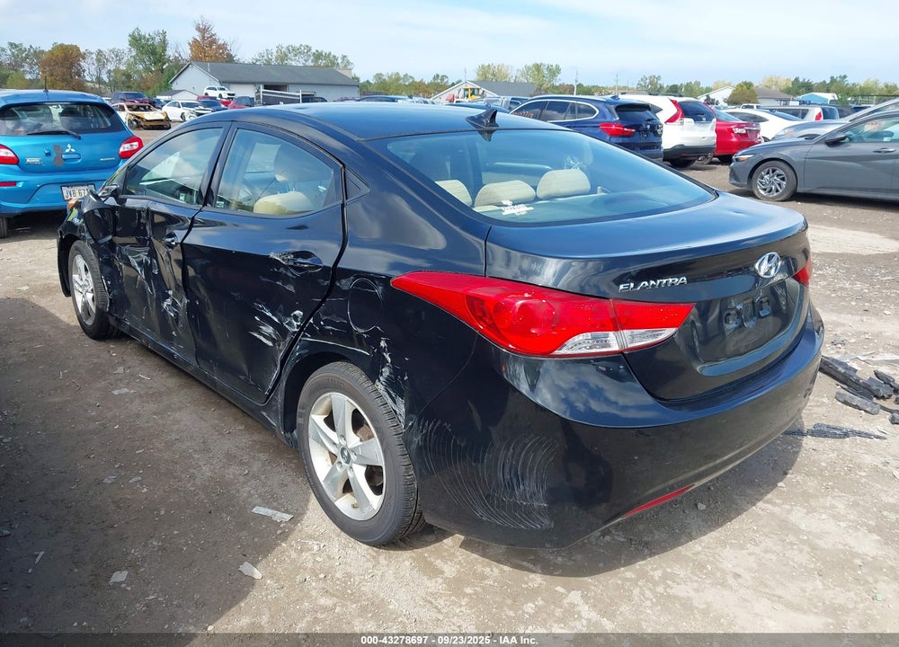 2013 HYUNDAI ELANTRA VIN: KMHDH4AE9DU854524
