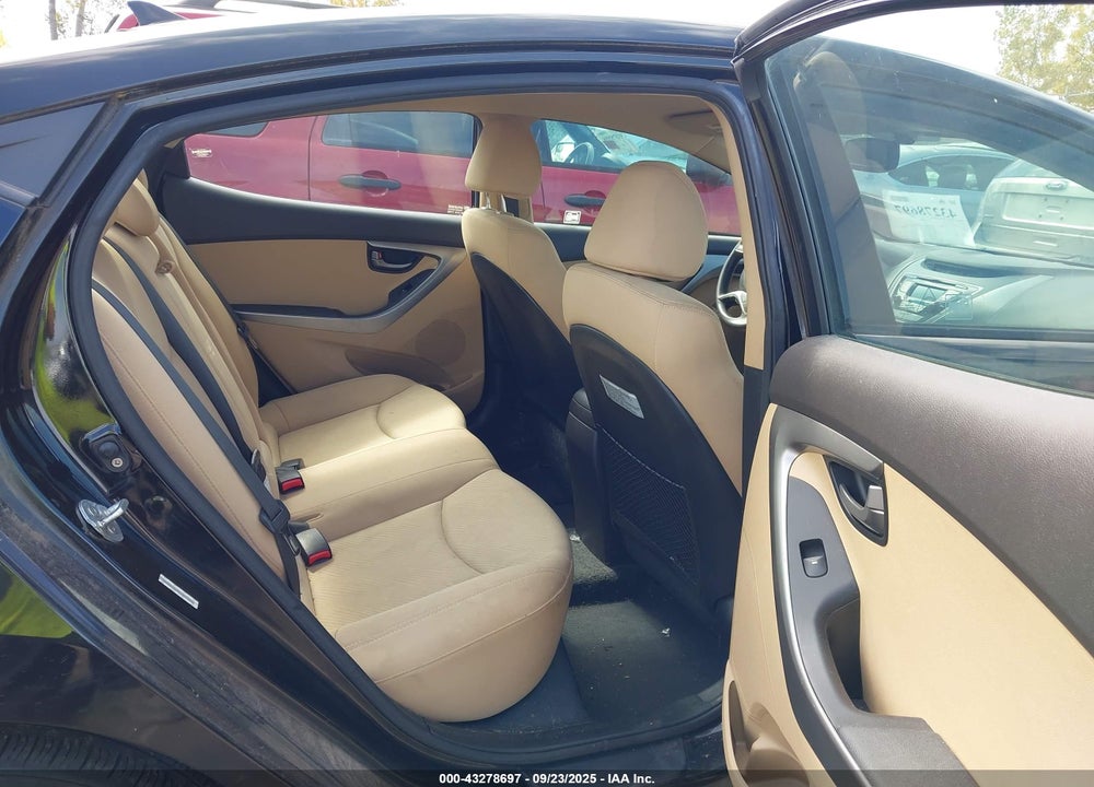 2013 HYUNDAI ELANTRA VIN: KMHDH4AE9DU854524