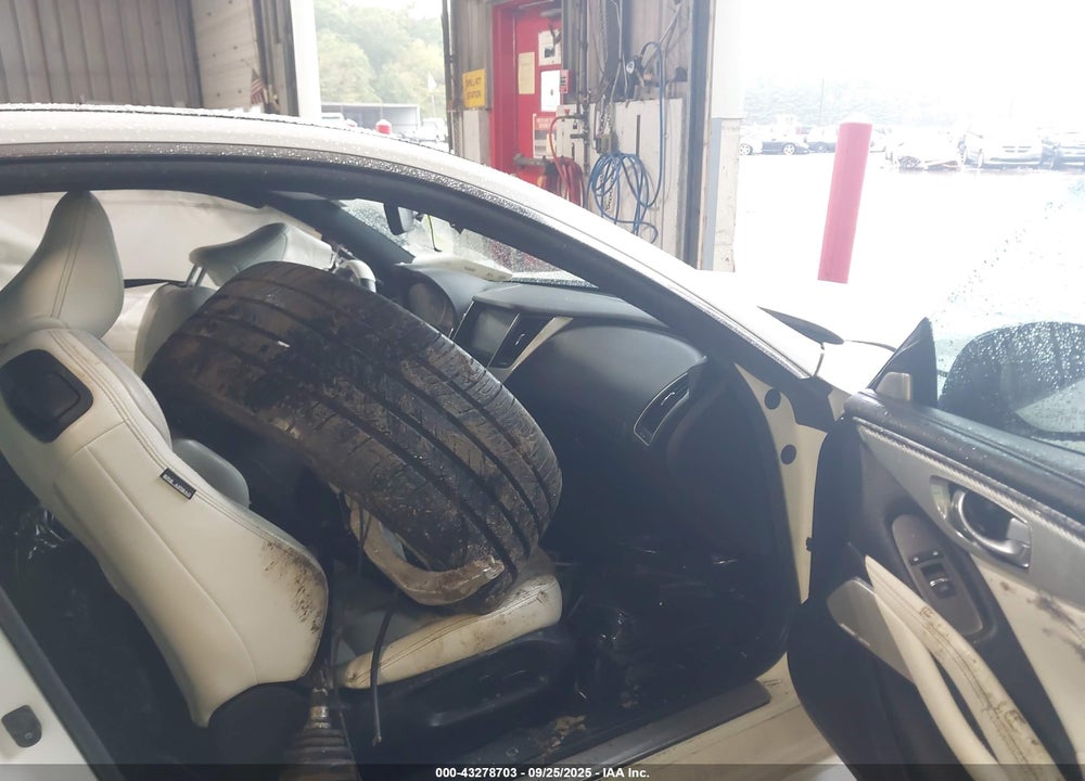 2019 INFINITI Q60 VIN: JN1FV7EL5KM440057