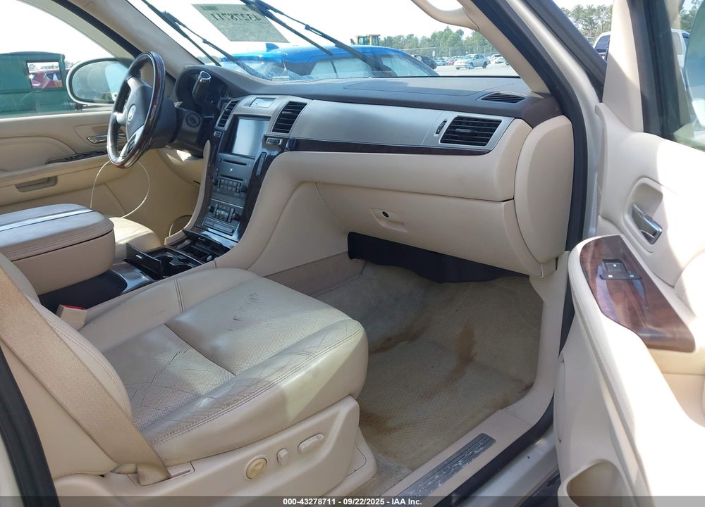 2008 CADILLAC ESCALADE EXT STANDARD VIN: 3GYFK62818G182321