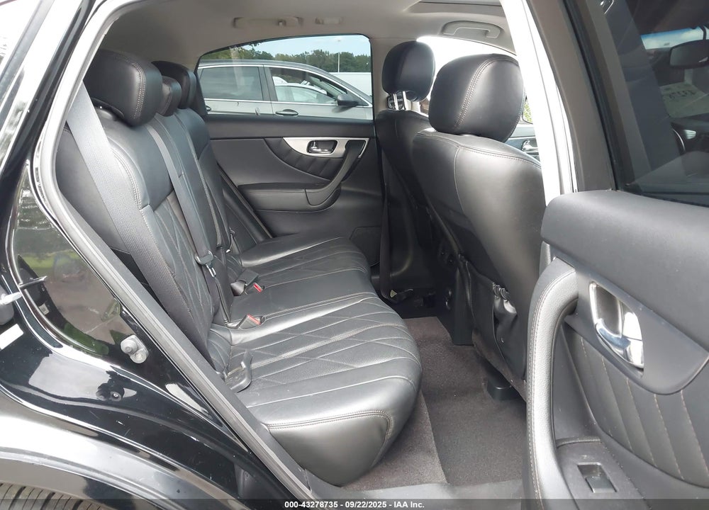 2009 INFINITI FX35 VIN: JNRAS18W59M158823