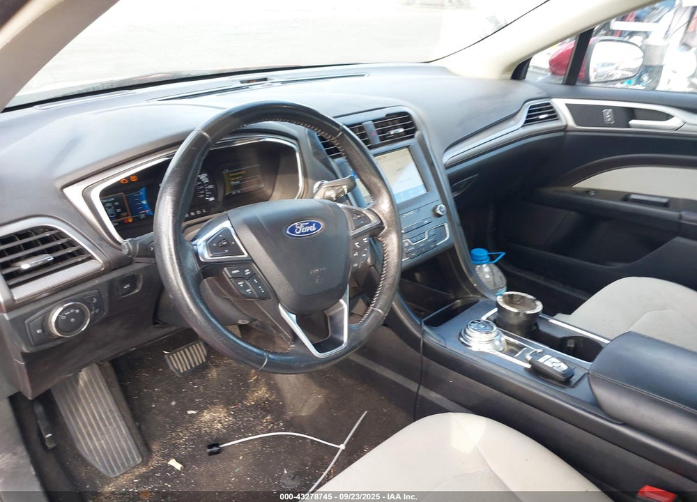 2020 FORD FUSION VIN: 3FA6P0HD4LR222323