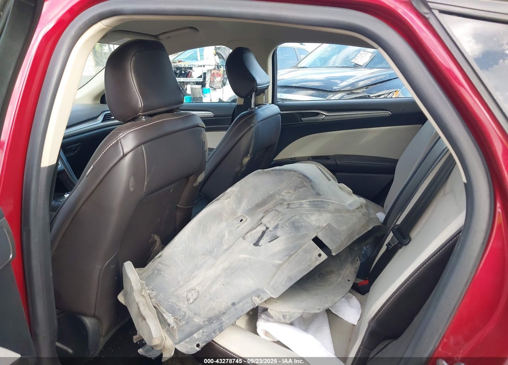 2020 FORD FUSION VIN: 3FA6P0HD4LR222323
