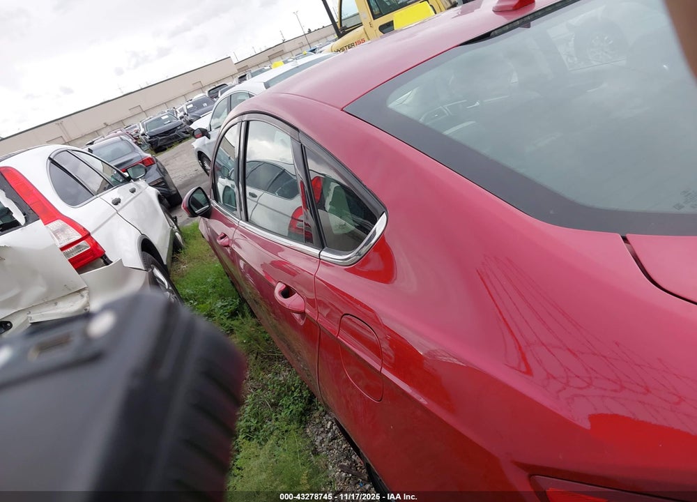 2020 FORD FUSION VIN: 3FA6P0HD4LR222323