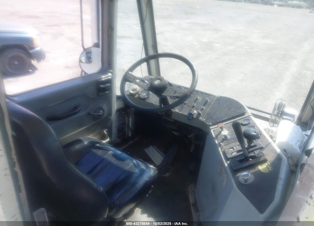 2006 KALMAR CYT 30 3U VIN: 11VA813E26A000522