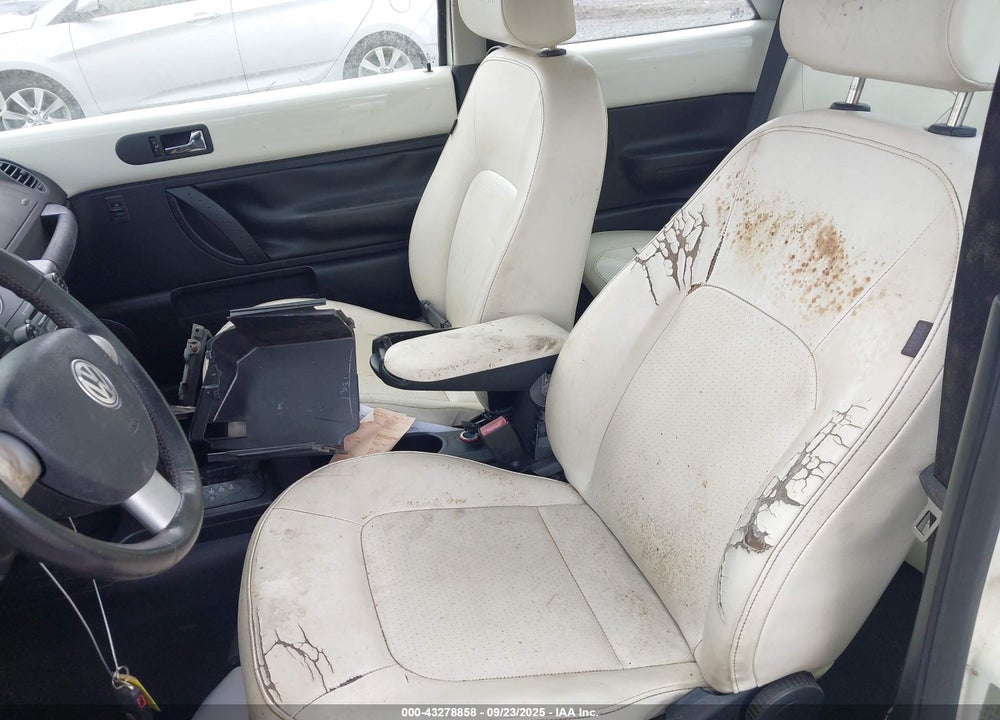 2008 VOLKSWAGEN BEETLE VIN: 3VWFG31CX8M522916