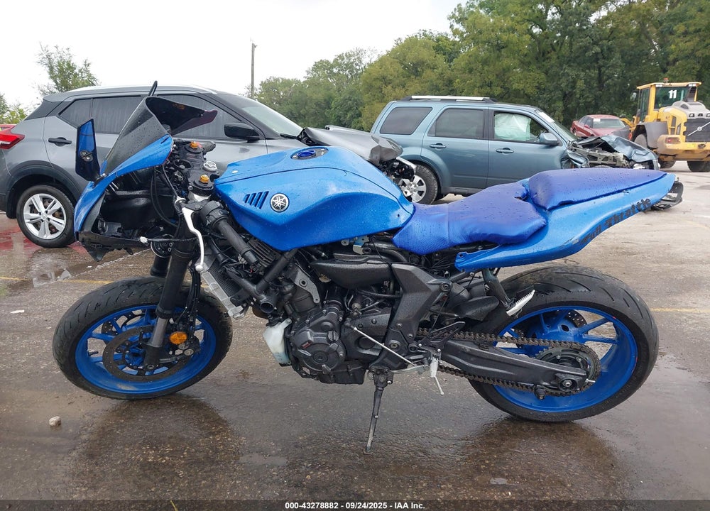 2023 YAMAHA YZFR7 VIN: JYARM38E2PA006217