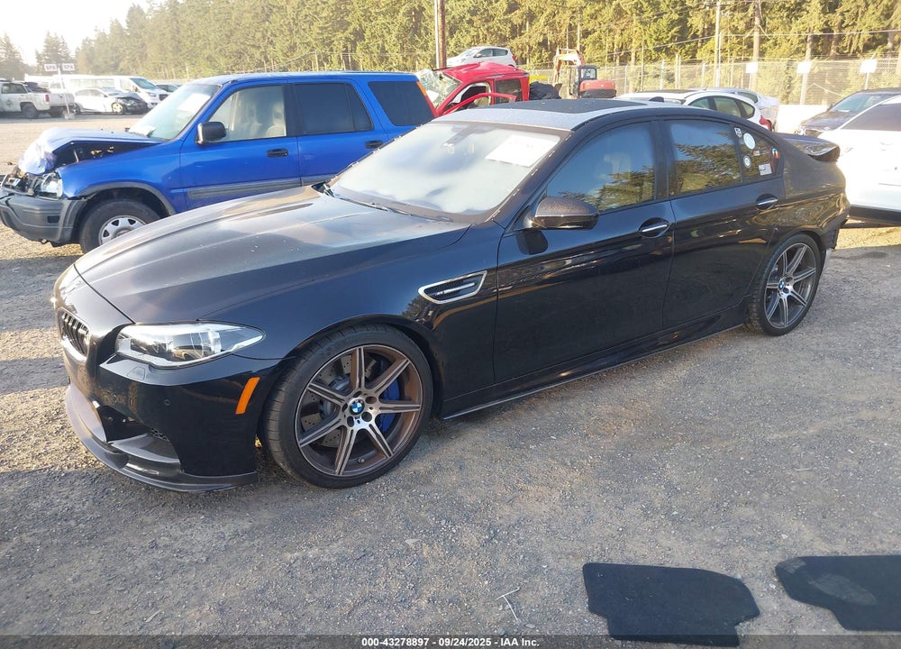 2015 BMW M5 VIN: WBSFV9C57FD595009