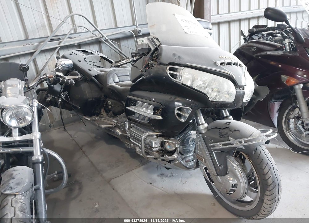 2002 HONDA GL1800 VIN: 1HFSC47092A104521