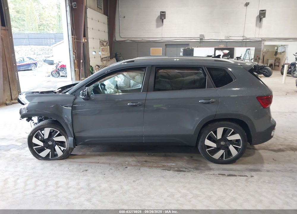 2024 VOLKSWAGEN TAOS VIN: 3VV4X7B28RM081586