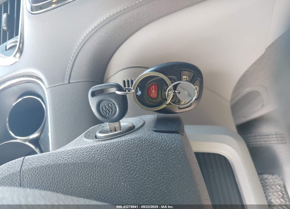 2017 BUICK ENCLAVE VIN: 5GAKRAKD5HJ230516