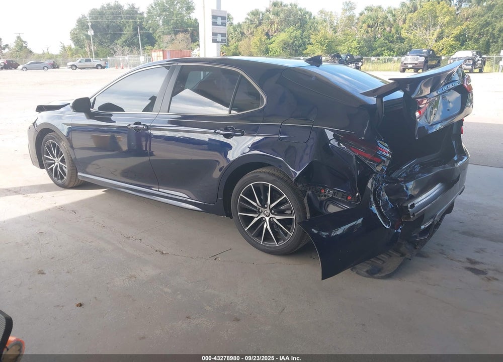 2021 TOYOTA CAMRY VIN: 4T1G11AKXMU563651