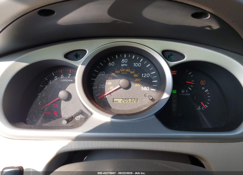 2004 TOYOTA HIGHLANDER V6 VIN: JTEGP21A640015214