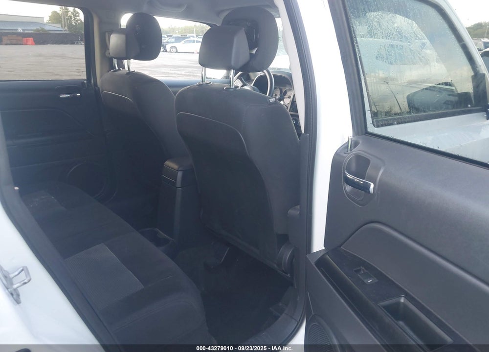 2016 JEEP PATRIOT VIN: 1C4NJRFB9GD759698