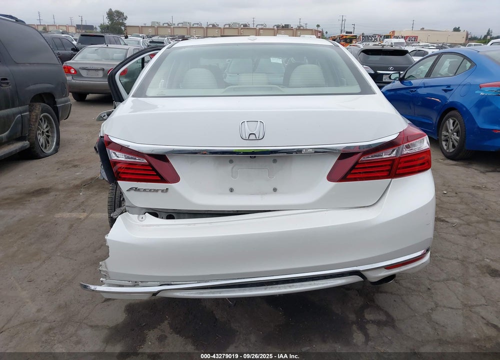 2016 HONDA ACCORD VIN: 1HGCR2F76GA068571