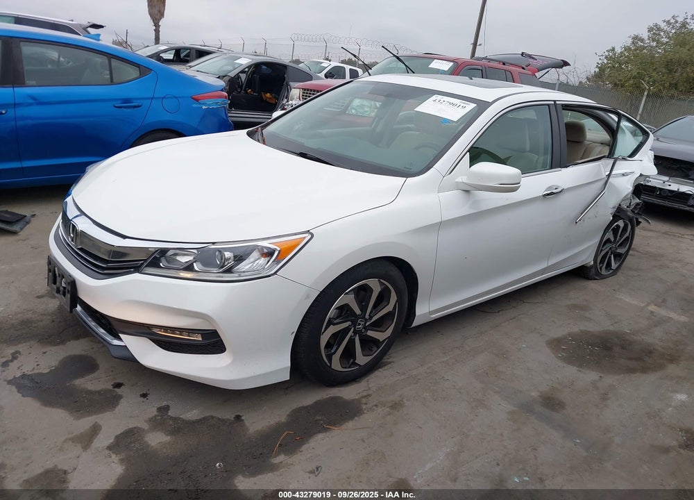 2016 HONDA ACCORD VIN: 1HGCR2F76GA068571
