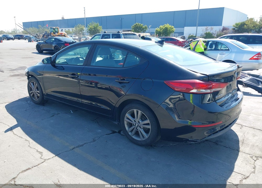 2017 HYUNDAI ELANTRA SE VIN: KMHD84LF7HU106138