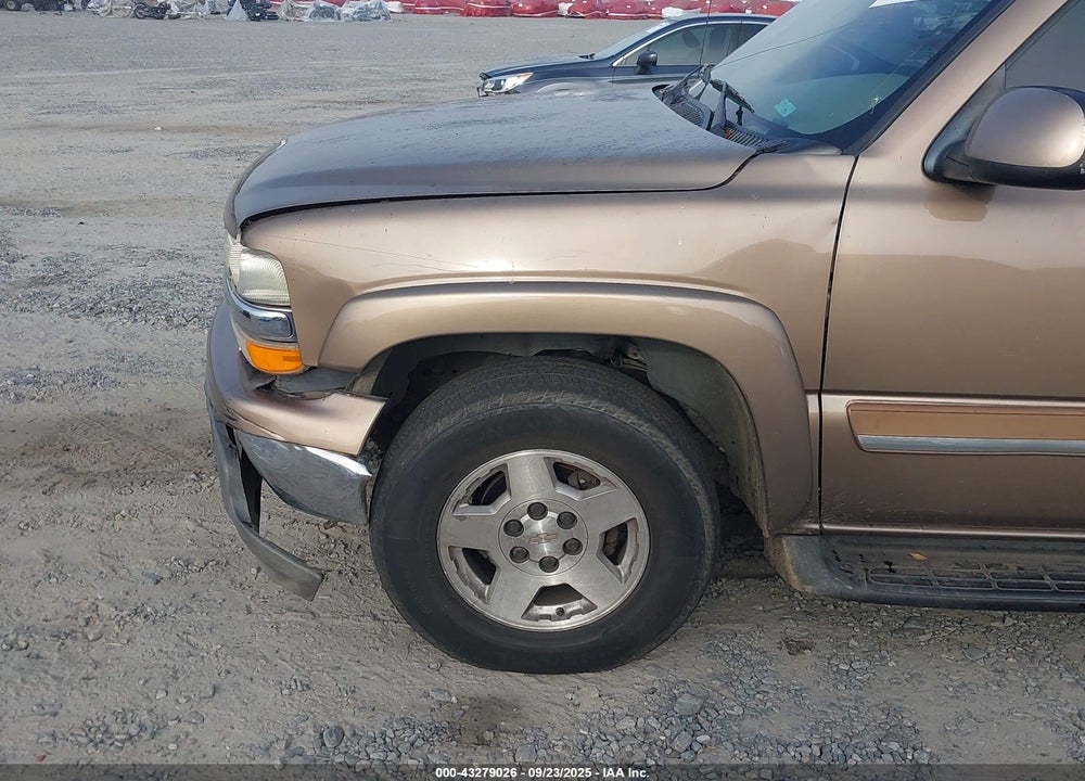 2004 CHEVROLET SUBURBAN 1500 LT VIN: 1GNEC16Z74J201619