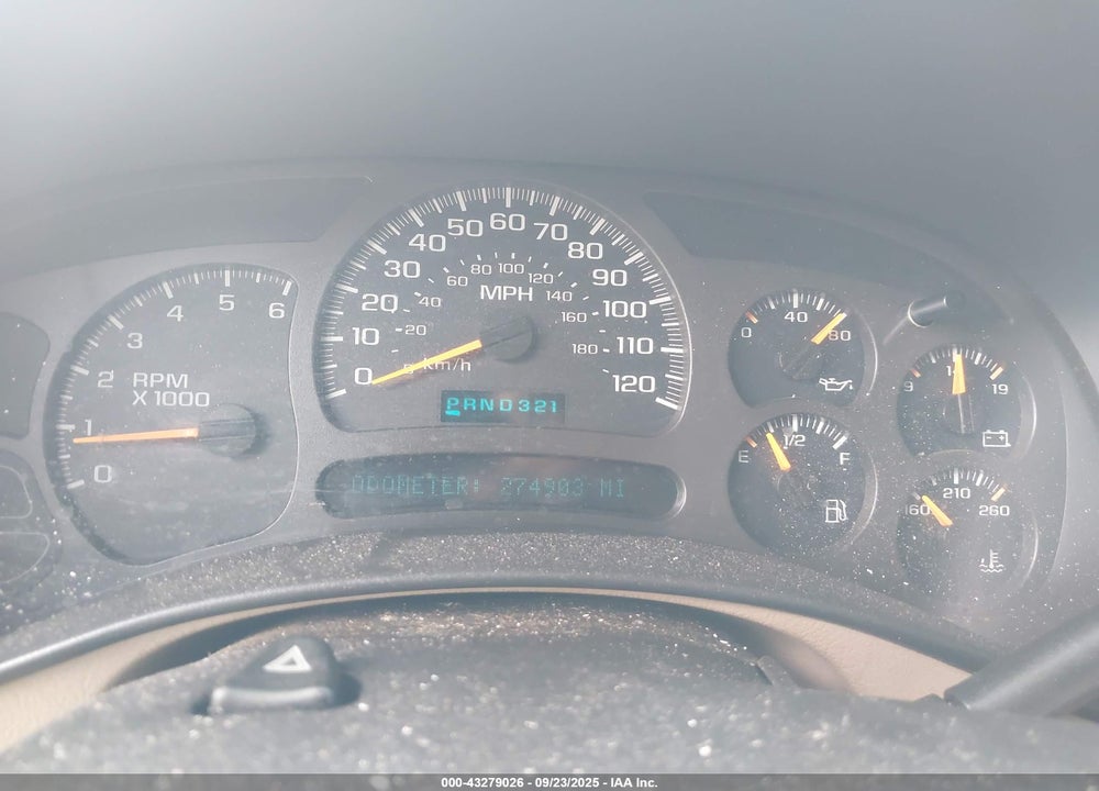 2004 CHEVROLET SUBURBAN 1500 LT VIN: 1GNEC16Z74J201619