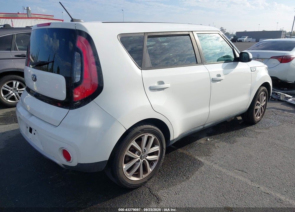 2018 KIA SOUL VIN: KNDJP3A52J7558923