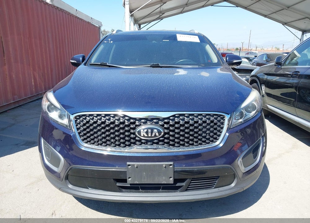 2017 KIA SORENTO 3.3L LX VIN: 5XYPG4A53HG301332