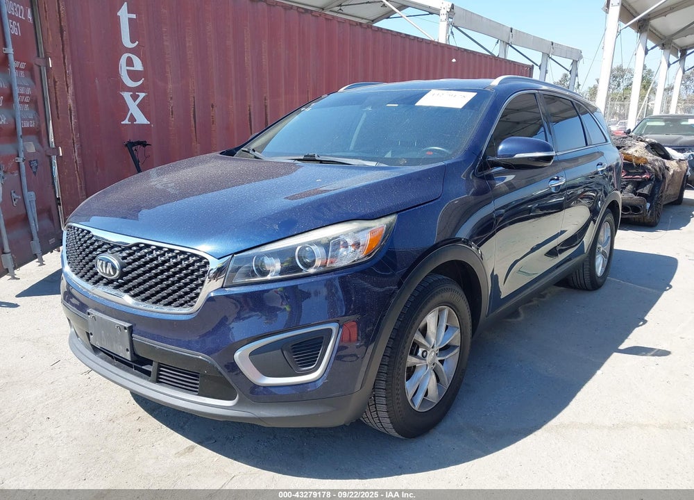 2017 KIA SORENTO 3.3L LX VIN: 5XYPG4A53HG301332