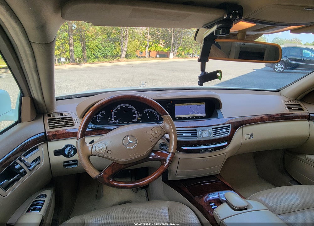 2010 MERCEDES-BENZ S 400 HYBRID VIN: WDDNG9FB4AA293434