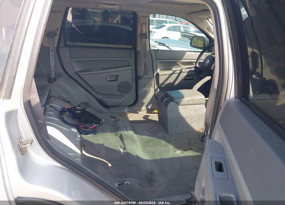 2007 JEEP GRAND CHEROKEE SRT8 VIN: 1J8HR783X7C589480