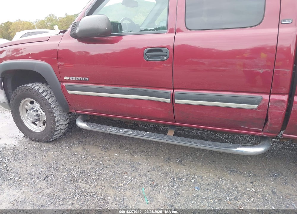 2005 CHEVROLET SILVERADO 2500HD LS VIN: 1GCHK29U05E145841