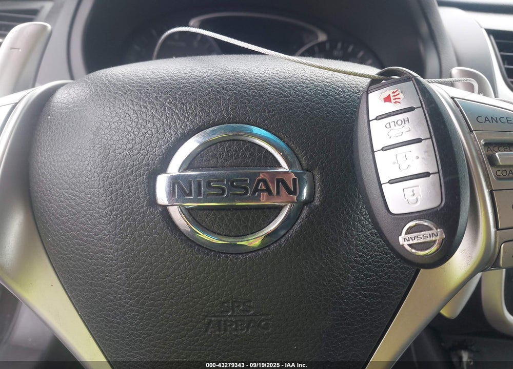 2017 NISSAN ALTIMA VIN: 1N4AL3APXHC496255