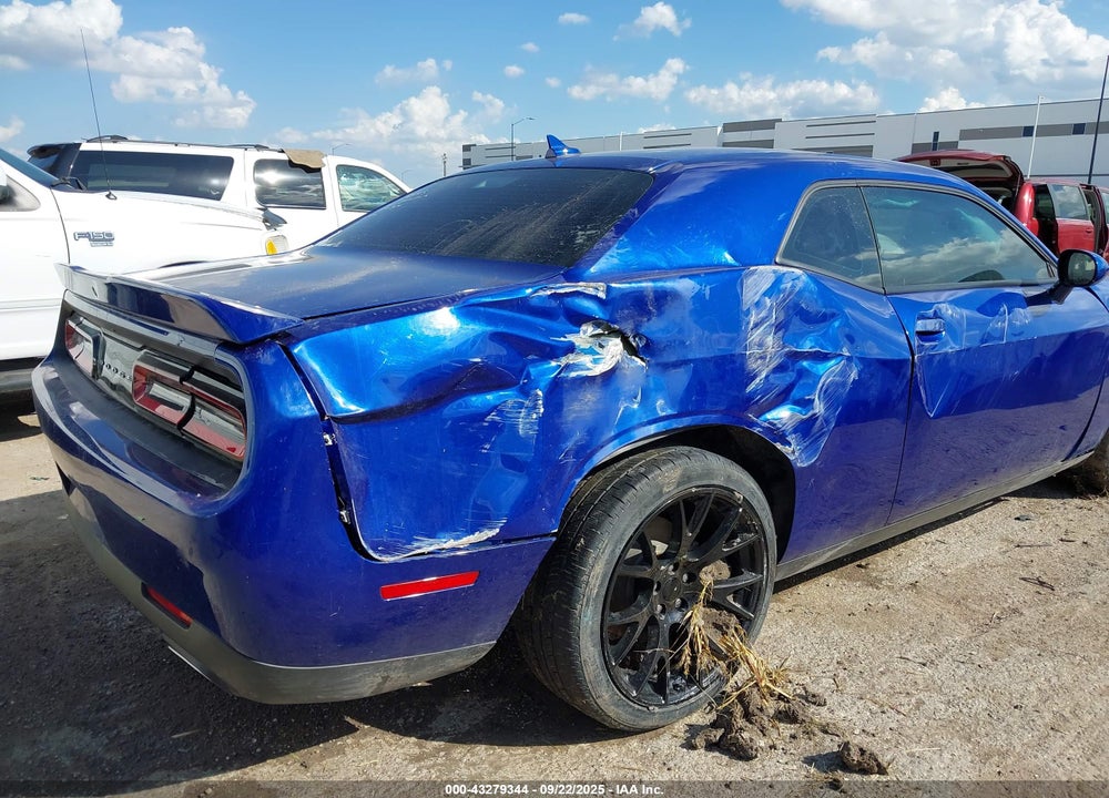 2022 DODGE CHALLENGER SXT VIN: 2C3CDZAG8NH185519