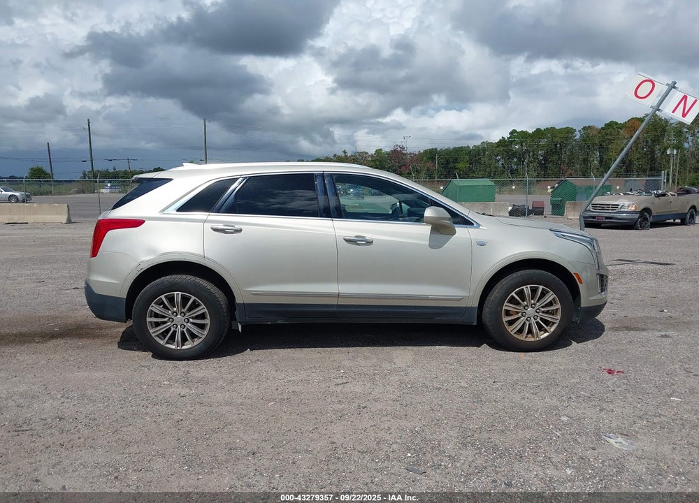 2017 CADILLAC XT5 VIN: 1GYKNBRS6HZ135818