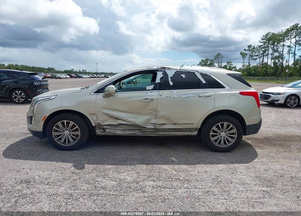 2017 CADILLAC XT5 VIN: 1GYKNBRS6HZ135818