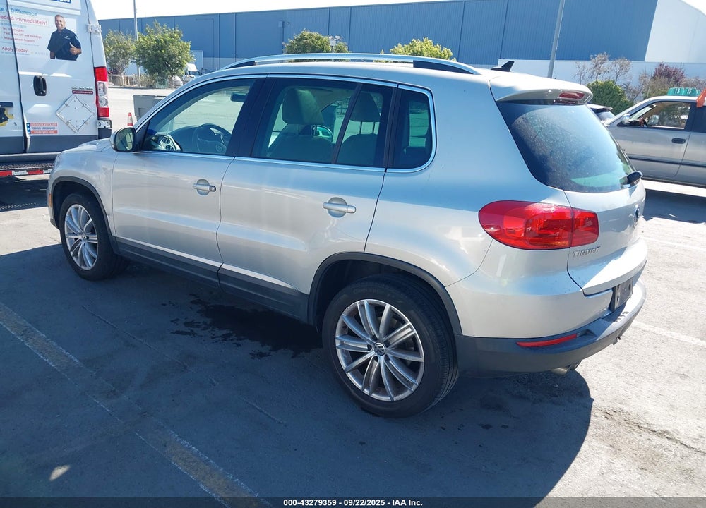 2013 VOLKSWAGEN TIGUAN SE VIN: WVGAV3AX9DW560343