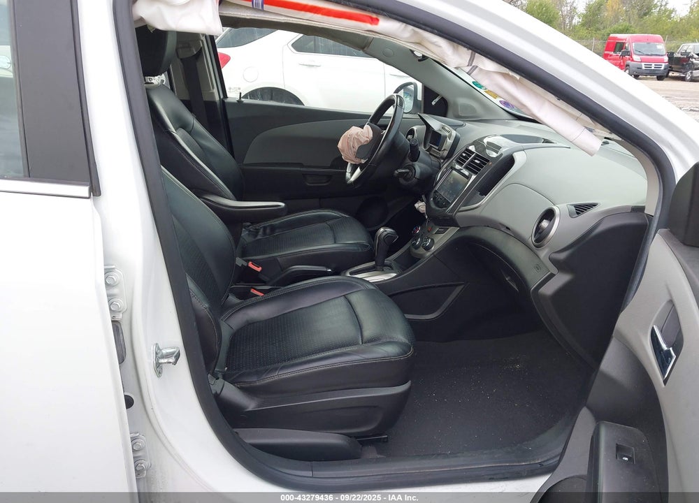 2015 CHEVROLET SONIC VIN: 1G1JE6SB9F4193315