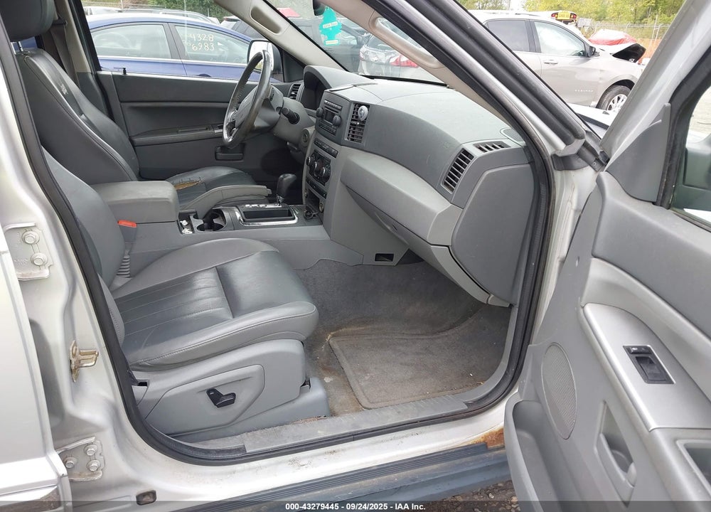 2005 JEEP GRAND CHEROKEE LAREDO VIN: 1J4GR48K75C649148