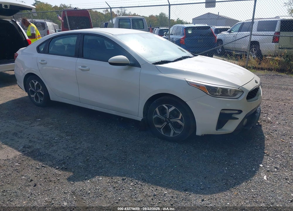 2019 KIA FORTE LXS VIN: 3KPF24ADXKE110920