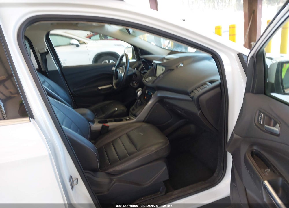 2016 FORD ESCAPE VIN: 1FMCU9G98GUA68684