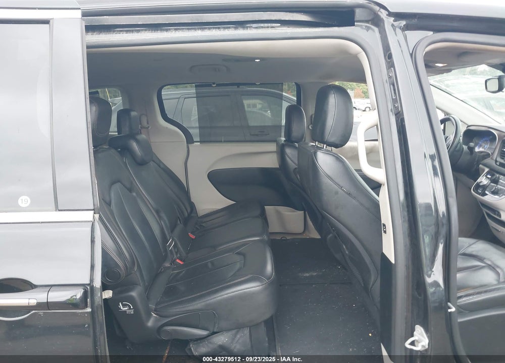 2017 CHRYSLER PACIFICA TOURING L VIN: 2C4RC1BG2HR594588
