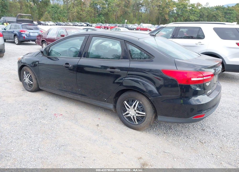 2016 FORD FOCUS VIN: 1FADP3E21GL402570