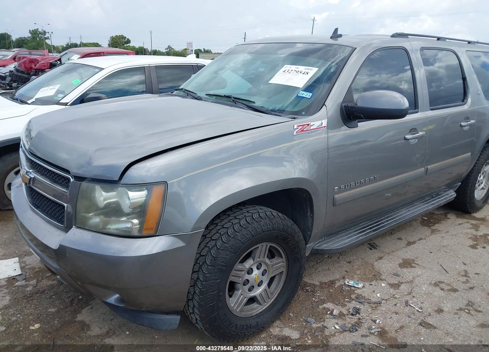 2008 CHEVROLET SUBURBAN 1500 LT VIN: 1GNFC16J88J220734